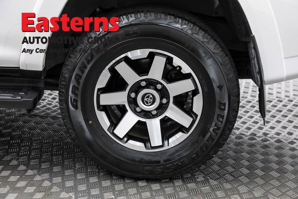 Used 2024 Toyota 4Runner TRD Off-Road image 32