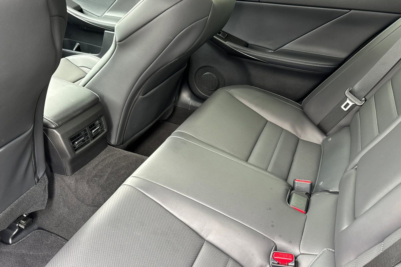 Used 2025 Lexus IS 350 F Sport image 12