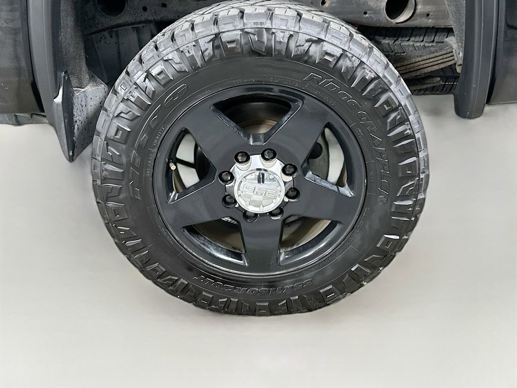 Used 2016 GMC Sierra 2500 Denali w/ Duramax Plus Package AWD/4WD image 24