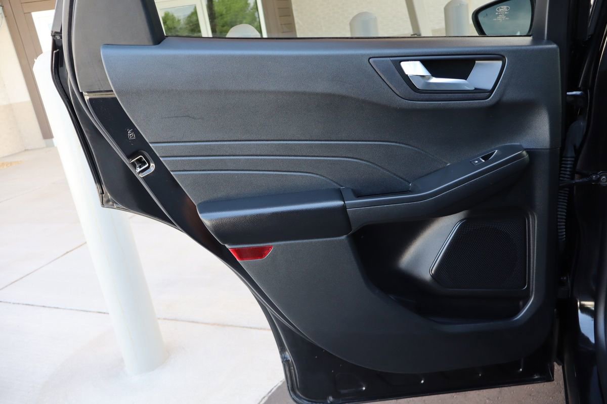 Used 2022 Ford Escape SEL image 23