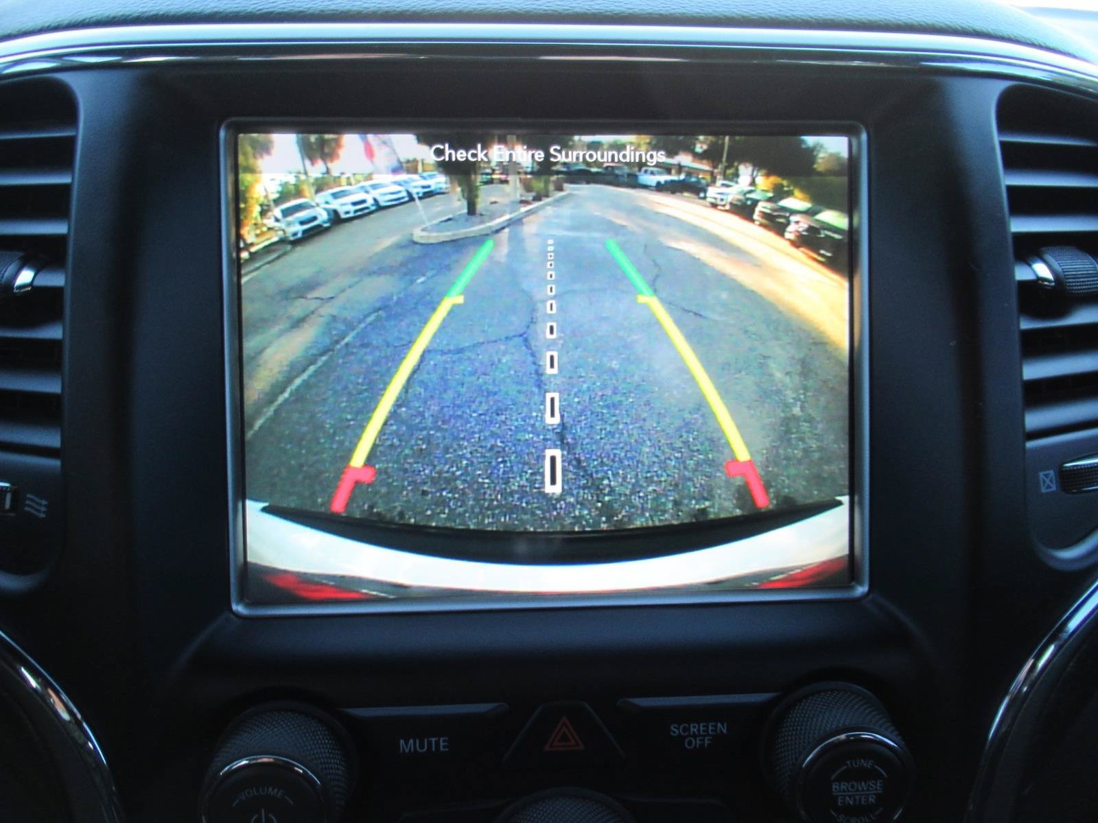 Used 2018 Jeep Grand Cherokee Altitude RWD image 29