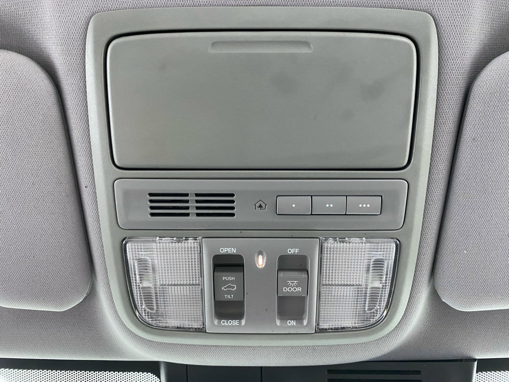 Used 2017 Honda CR-V Touring image 27