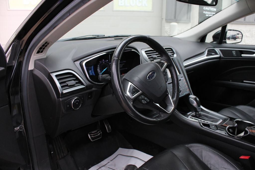 Used 2014 Ford Fusion Titanium AWD/4WD image 2