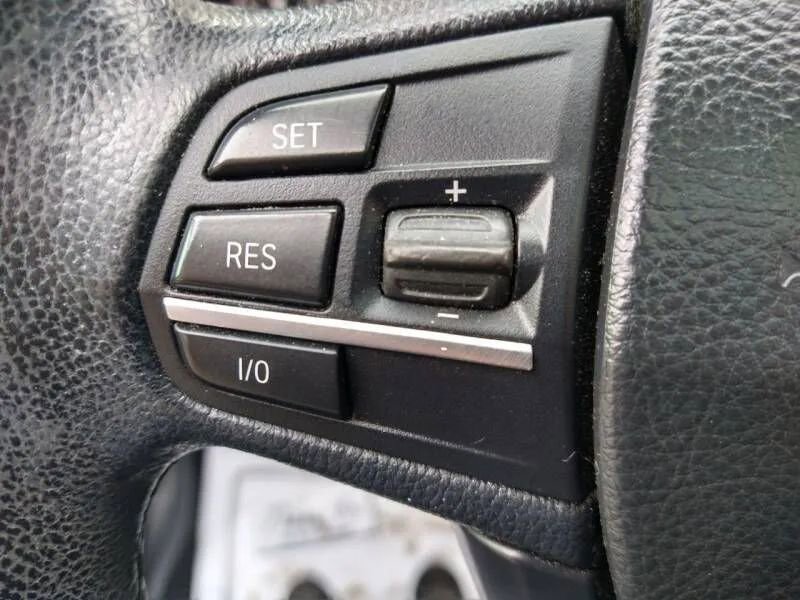 Used 2013 BMW 535i xDrive Sedan AWD/4WD image 38