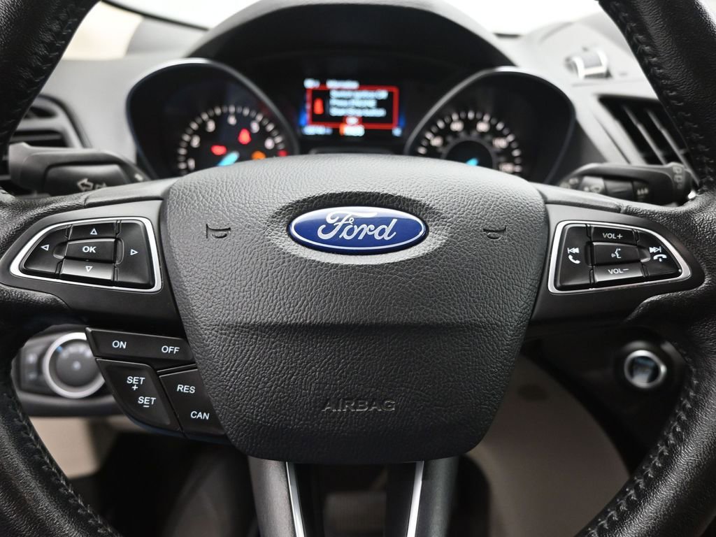Certified 2019 Ford Escape Titanium image 12