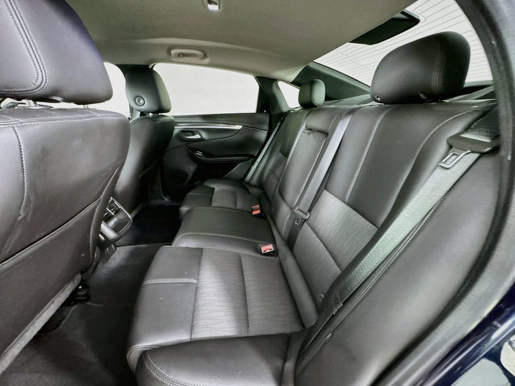 Used 2018 Chevrolet Impala LT FWD image 28