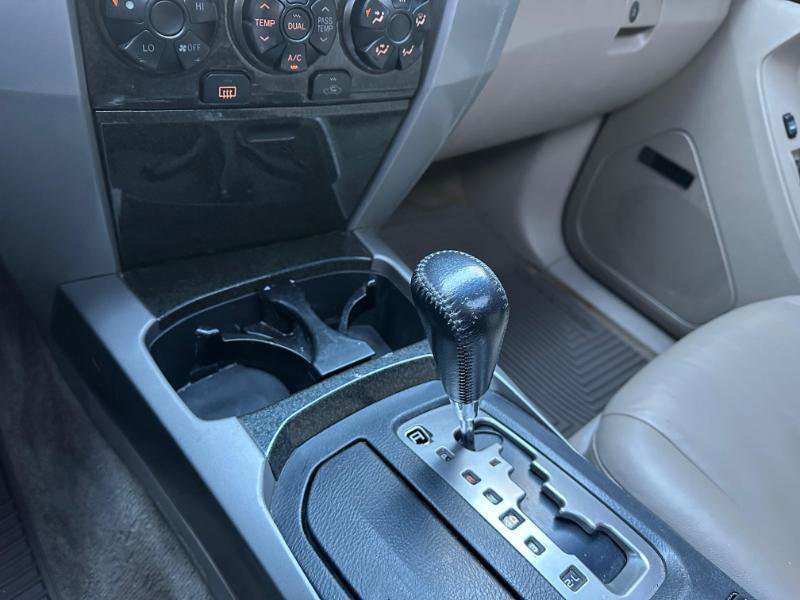 Used 2005 Toyota 4Runner Limited image 31