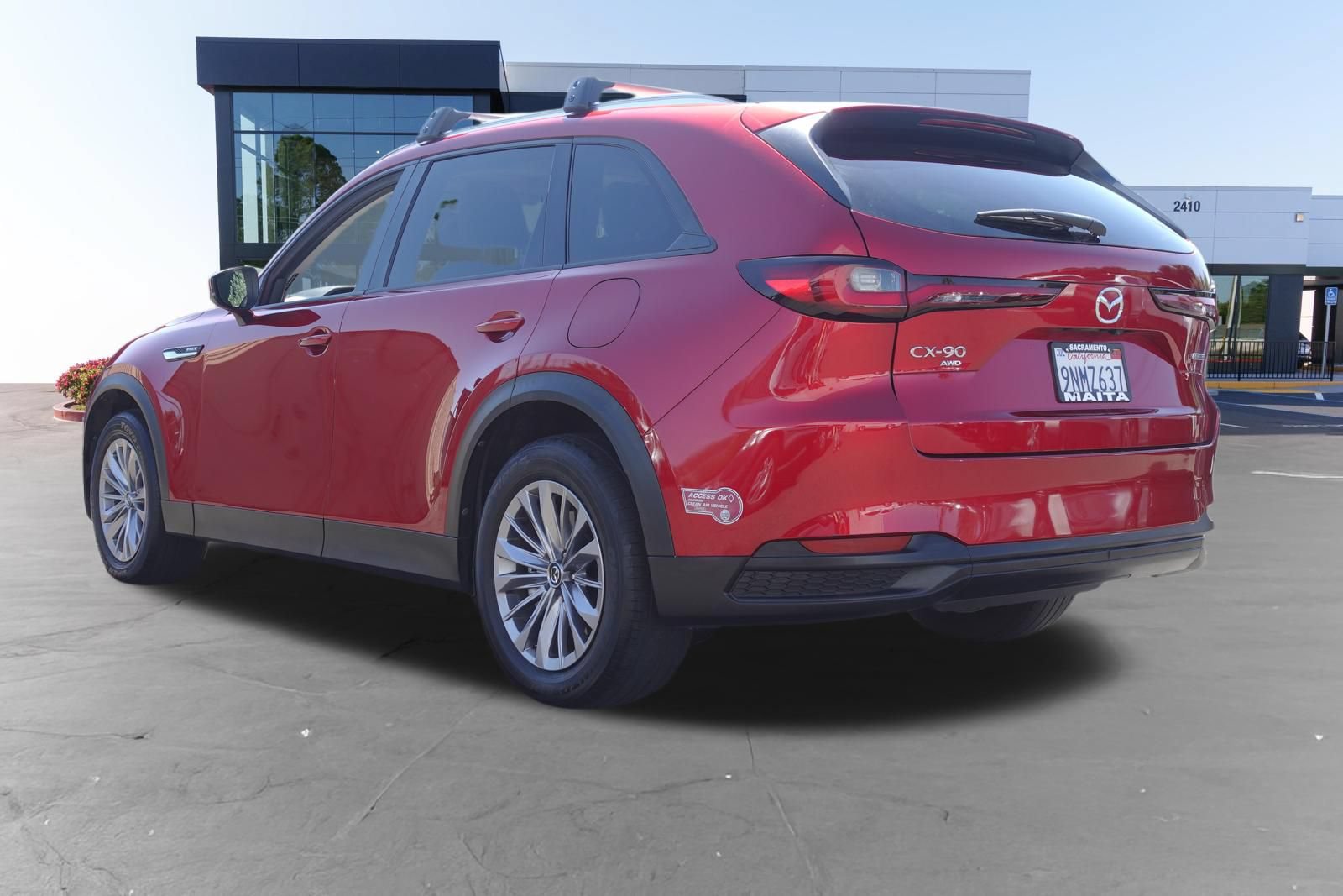 Certified 2024 MAZDA CX-90 Plug-In Hybrid w/ Preferred AWD/4WD image 7
