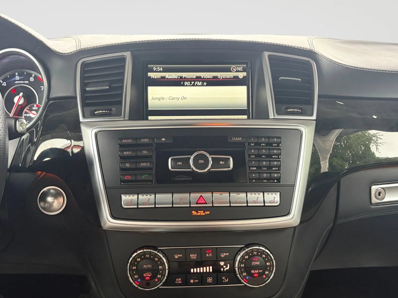 Used 2014 Mercedes-Benz GL 63 AMG 4MATIC image 23