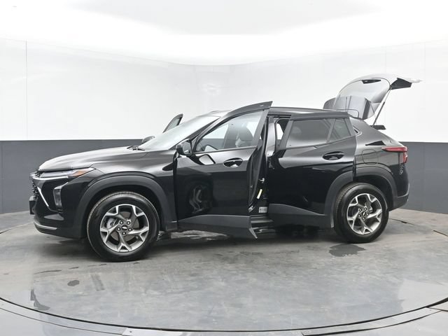 Used 2026 Chevrolet Trax LT w/ Driver Confidence Package FWD image 51