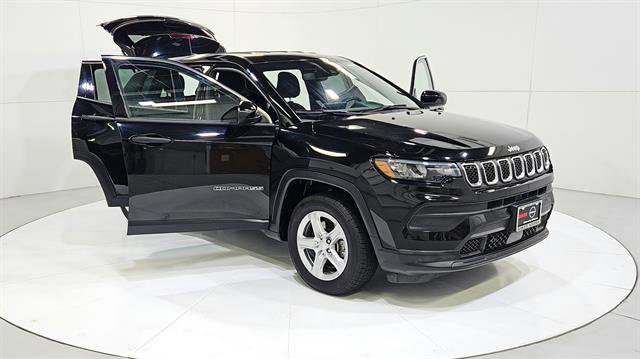 Used 2023 Jeep Compass Sport AWD/4WD image 29