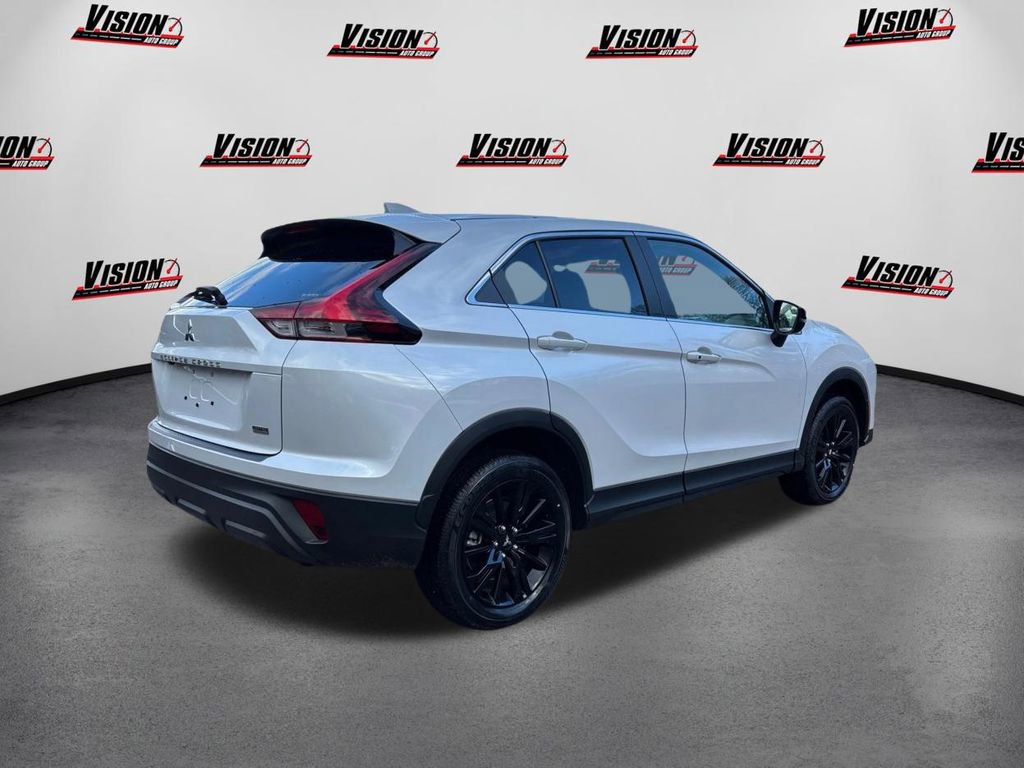 Used 2024 Mitsubishi Eclipse Cross LE AWD/4WD image 5