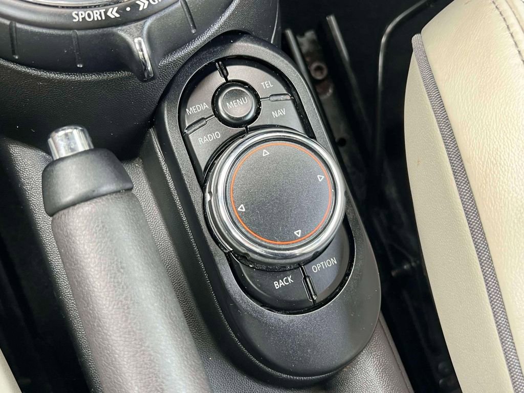 Used 2017 MINI Cooper S image 27