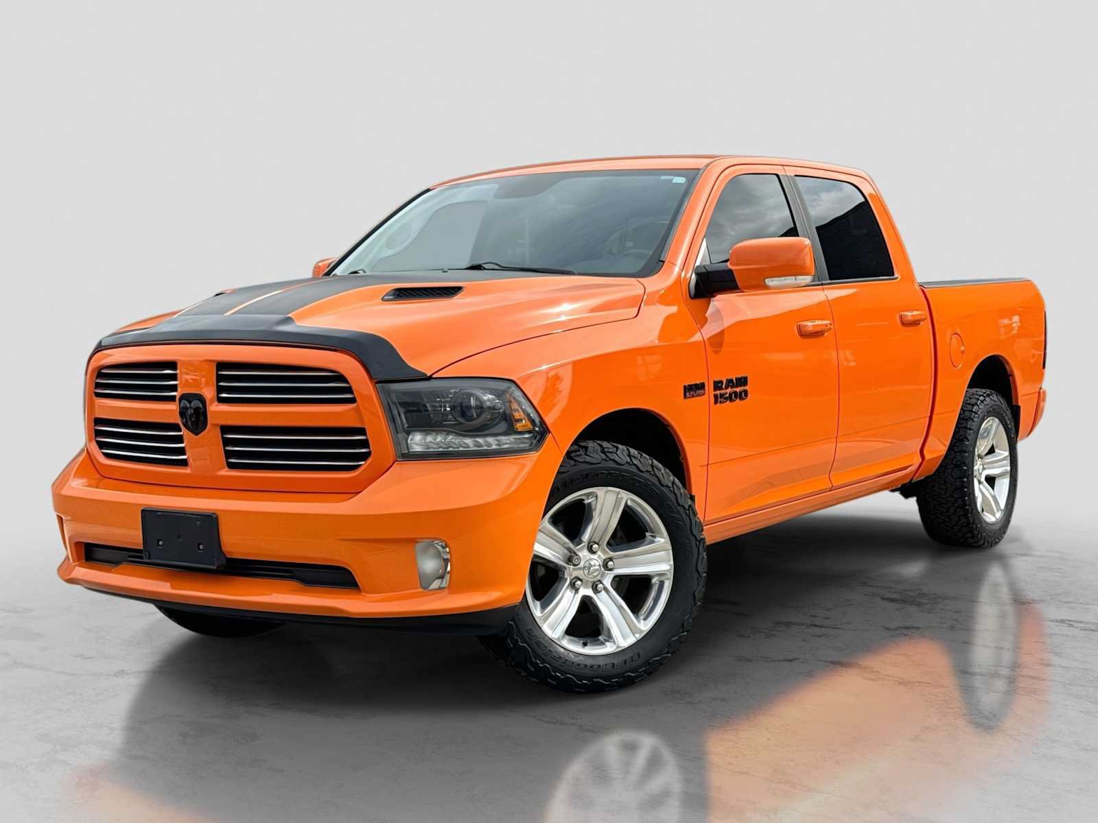 Used 2015 RAM 1500 Sport w/ Ignition Orange Sport Package AWD/4WD image 1
