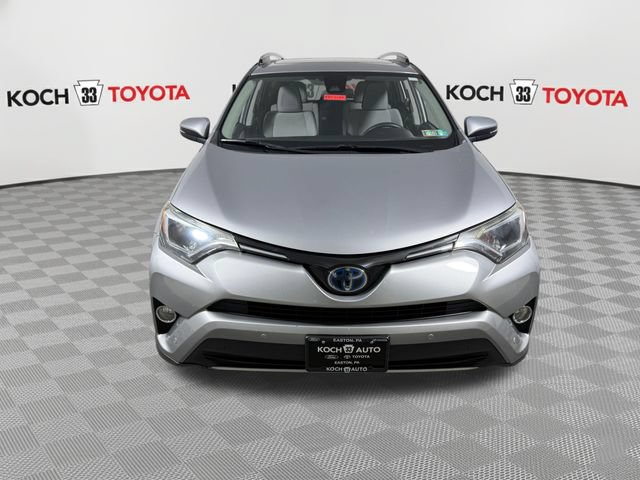 Used 2018 Toyota RAV4 XLE w/ Convenience Package AWD/4WD image 2