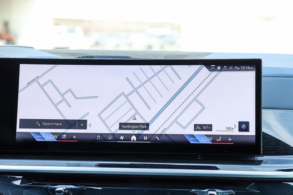 Used 2025 BMW X6 xDrive40i AWD/4WD image 14