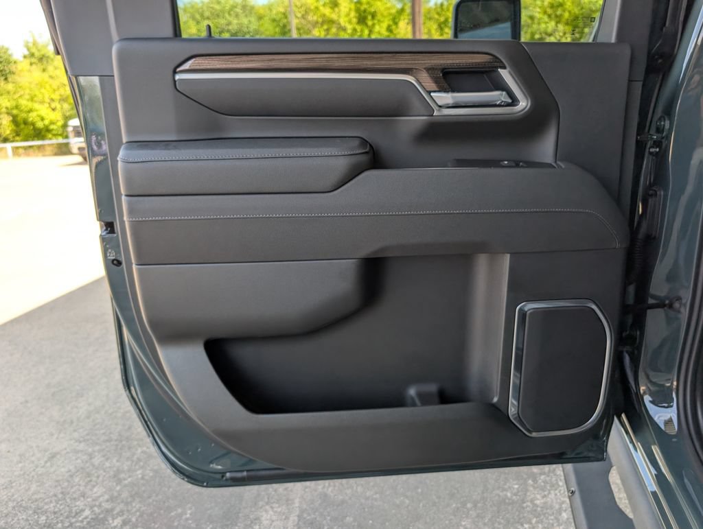 New 2026 Chevrolet Silverado 2500 LT w/ Trail Boss Package AWD/4WD image 8