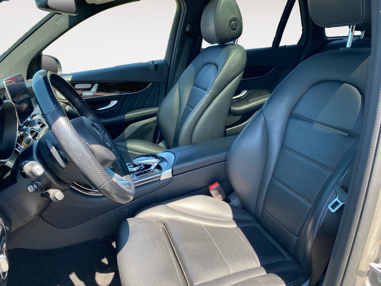 Used 2019 Mercedes-Benz GLC 300 4MATIC image 10