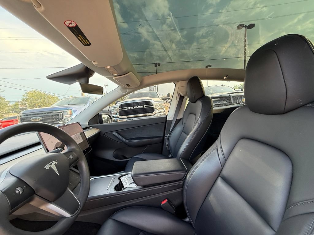 Used 2022 Tesla Model Y Long Range AWD/4WD image 12