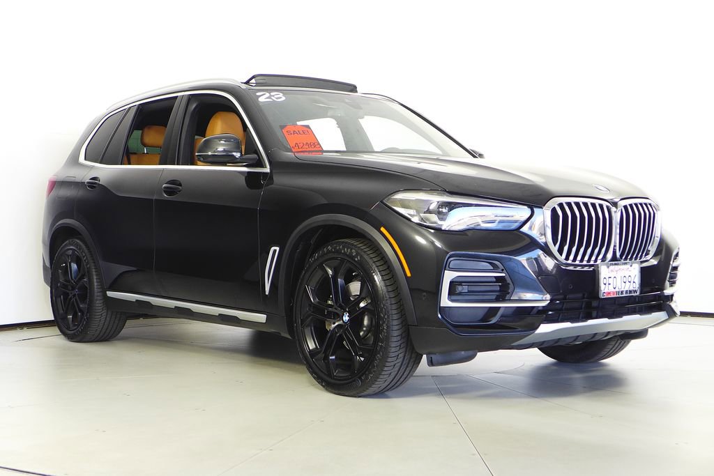 Used 2023 BMW X5 xDrive40i w/ Parking Assistance Package image 4