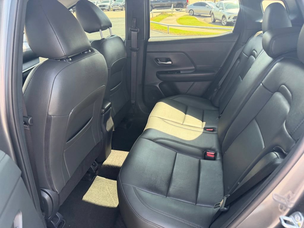 Used 2025 Nissan Kicks SV FWD image 20