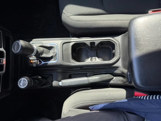 Used 2021 Jeep Gladiator Sport AWD/4WD image 13