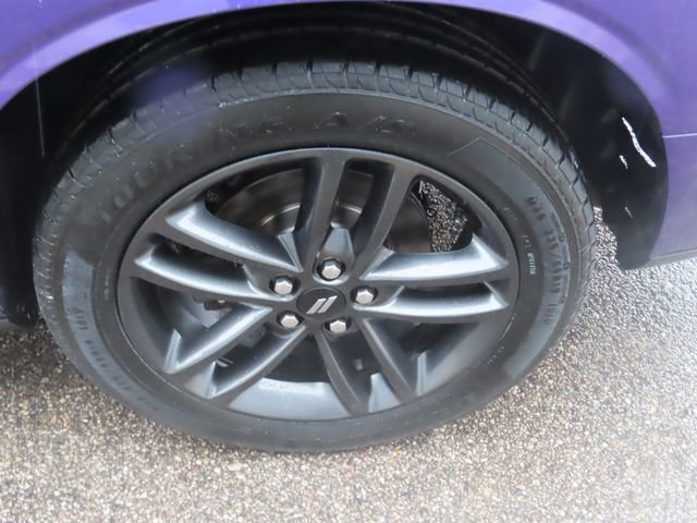 Used 2019 Dodge Challenger SXT w/ Driver Convenience Group image 16