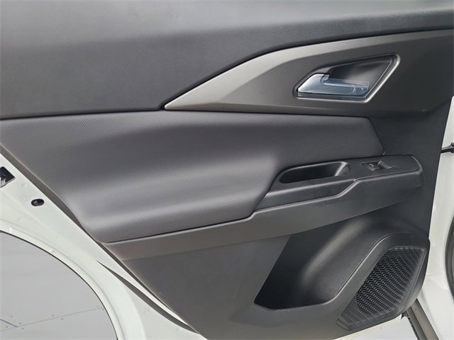 New 2026 Chevrolet Equinox EV LT image 18