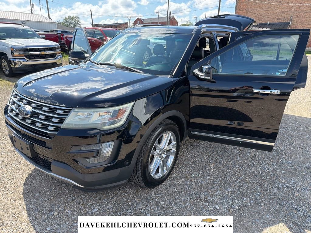 Used 2016 Ford Explorer Limited w/ Equipment Group 301A AWD/4WD image 22