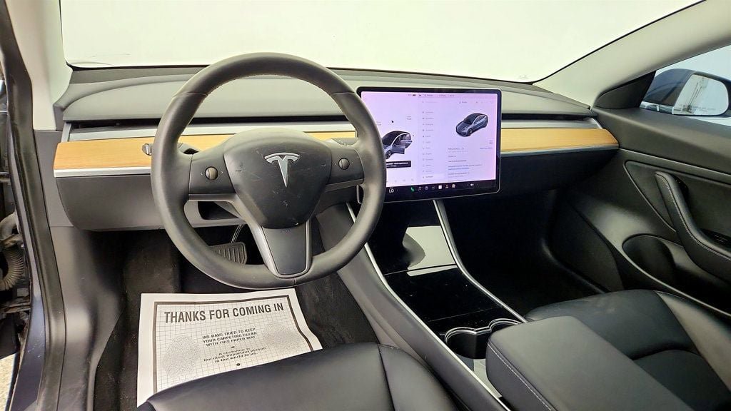 Used 2020 Tesla Model 3 Standard Range RWD image 12