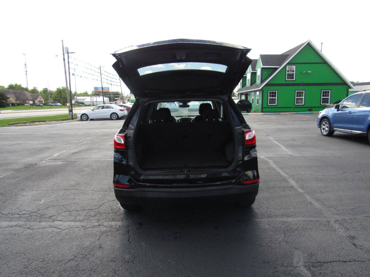Used 2020 Chevrolet Equinox LS w/ LS Convenience Package FWD image 7