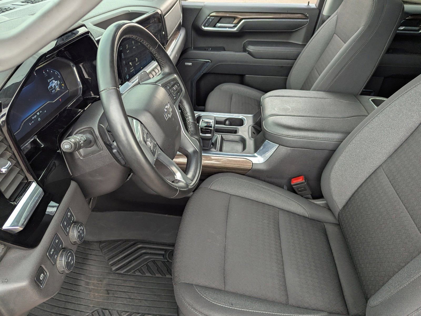 Used 2024 Chevrolet Silverado 1500 LT Trail Boss w/ Convenience Package II image 23