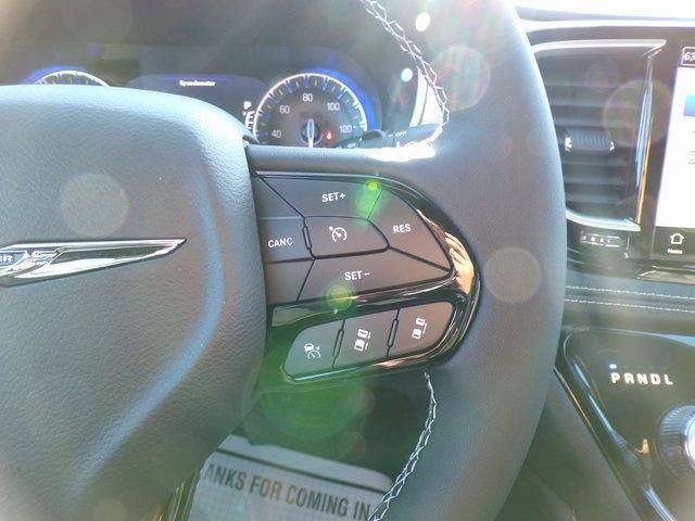 New 2026 Chrysler Pacifica Limited w/ S Appearance Package AWD/4WD image 22