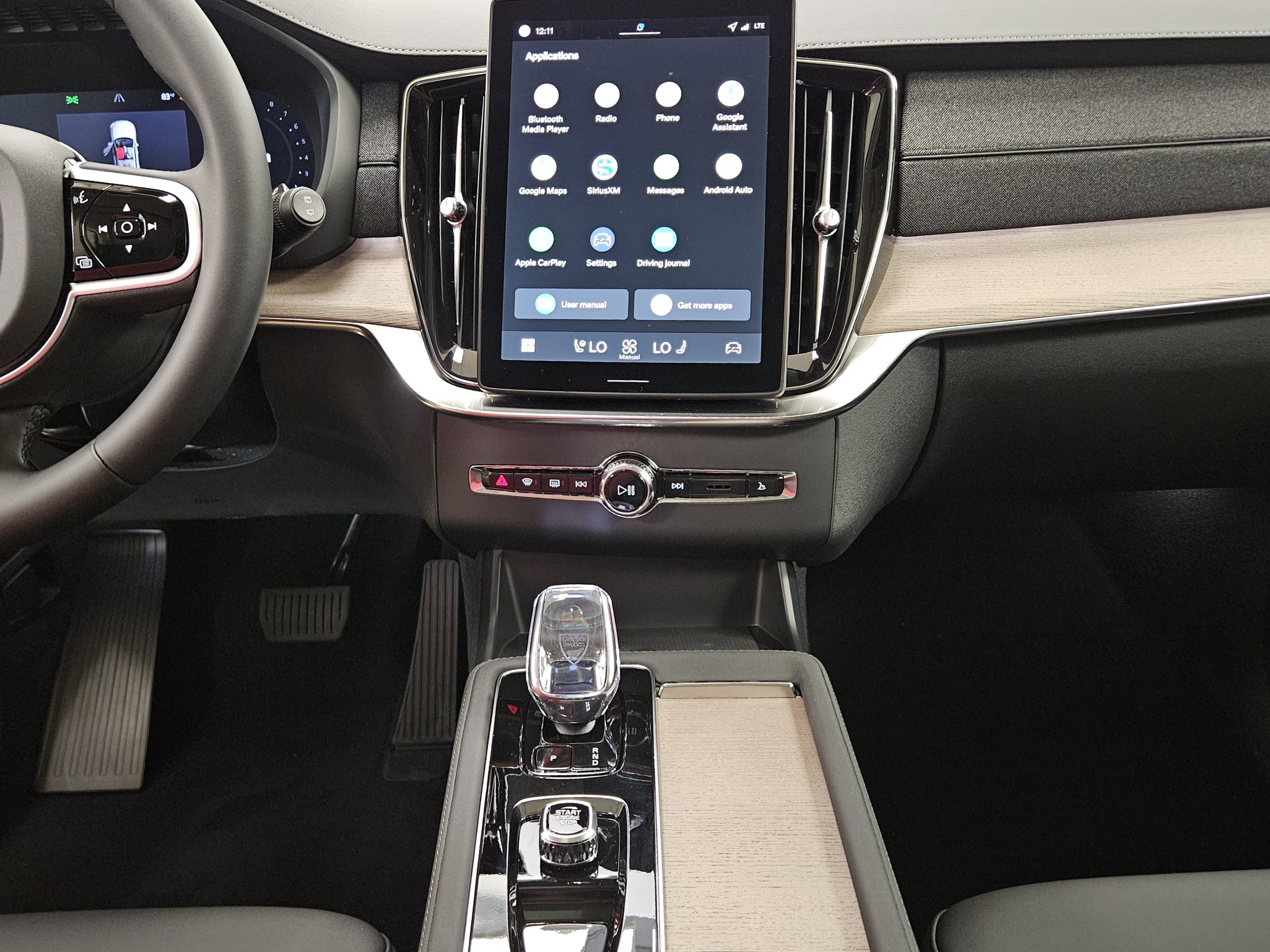 New 2026 Volvo XC90 B6 Core AWD/4WD image 16