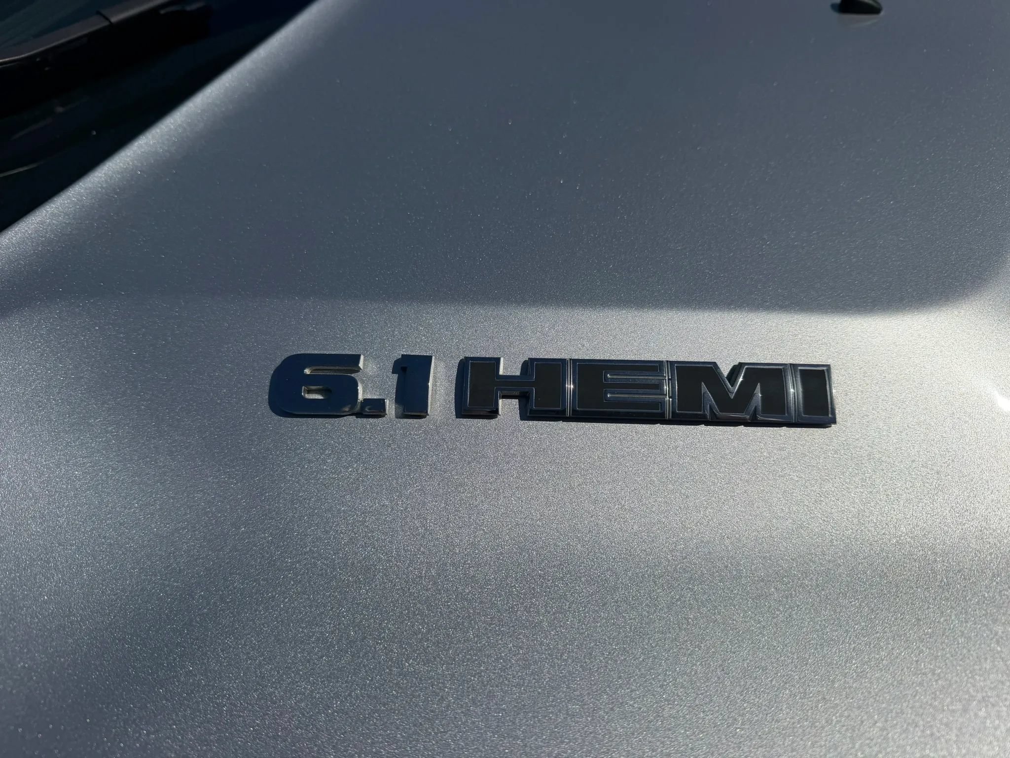 Used 2009 Dodge Challenger SRT8 RWD image 4