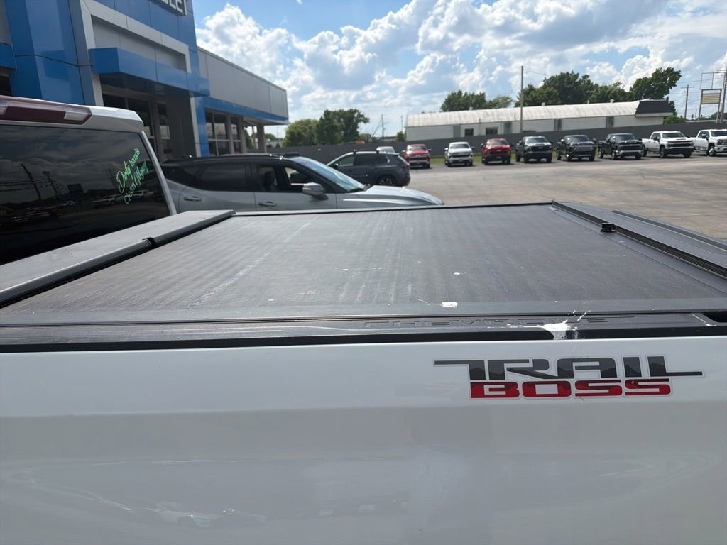 Used 2020 Chevrolet Silverado 1500 LT Trail Boss w/ Convenience Package AWD/4WD image 5