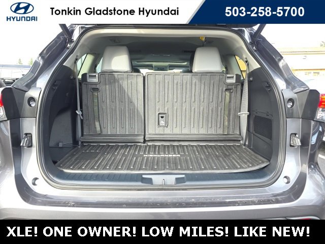 Used 2022 Toyota Highlander XLE image 25