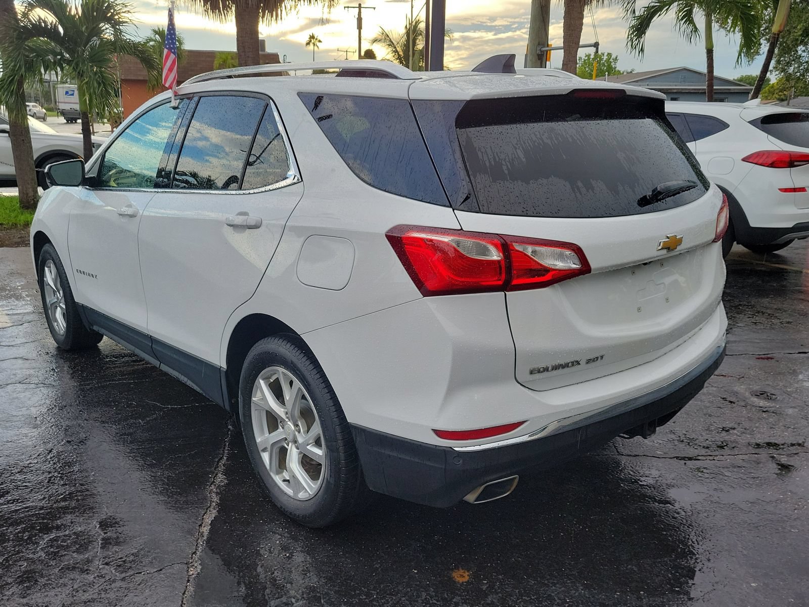Used 2020 Chevrolet Equinox LT FWD image 6