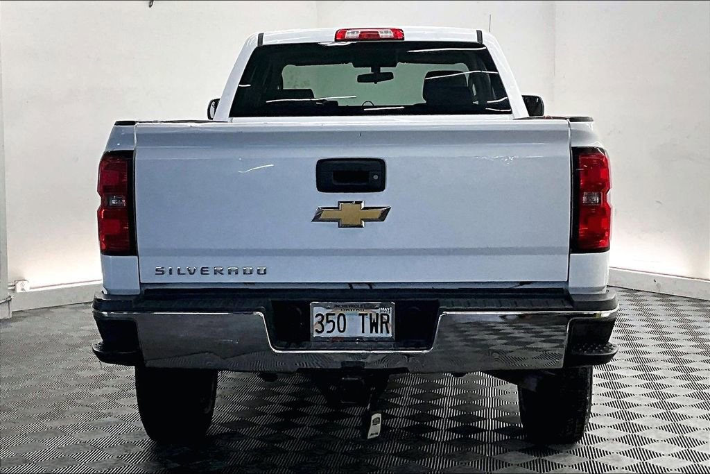 Used 2018 Chevrolet Silverado 2500 W/T w/ WT Convenience Package AWD/4WD image 3