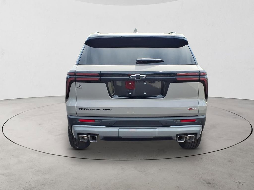 New 2026 Chevrolet Traverse Z71 w/ Enhanced Driving Package AWD/4WD image 6
