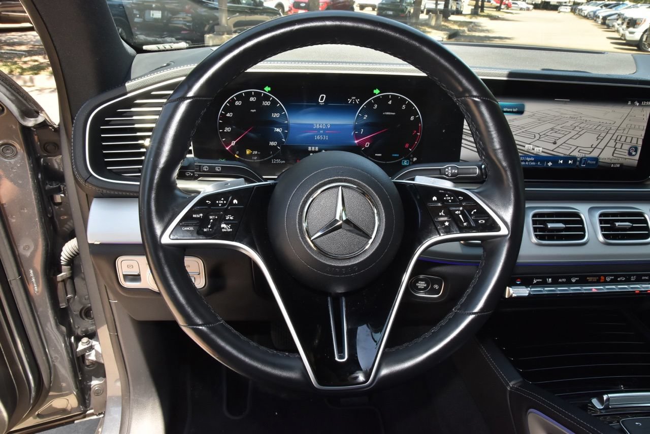 Used 2024 Mercedes-Benz GLS 450 4MATIC image 23