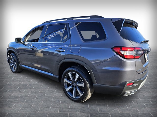 Used 2025 Honda Pilot Elite image 5