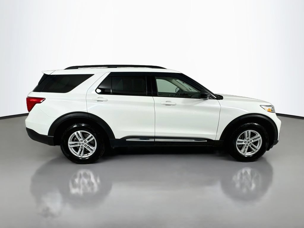 Used 2020 Ford Explorer XLT w/ Equipment Group 202A AWD/4WD image 5