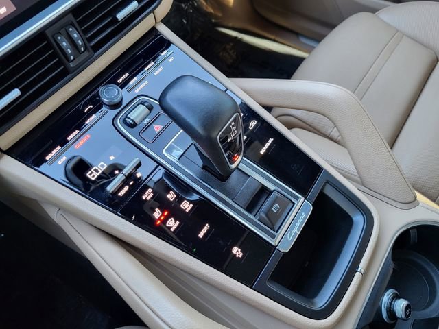 Used 2020 Porsche Cayenne image 11