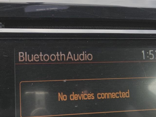 Used 2016 Nissan Rogue S image 4