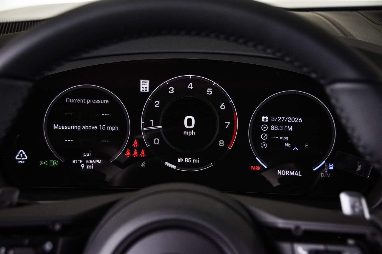 New 2026 Porsche Cayenne Coupe AWD/4WD image 14