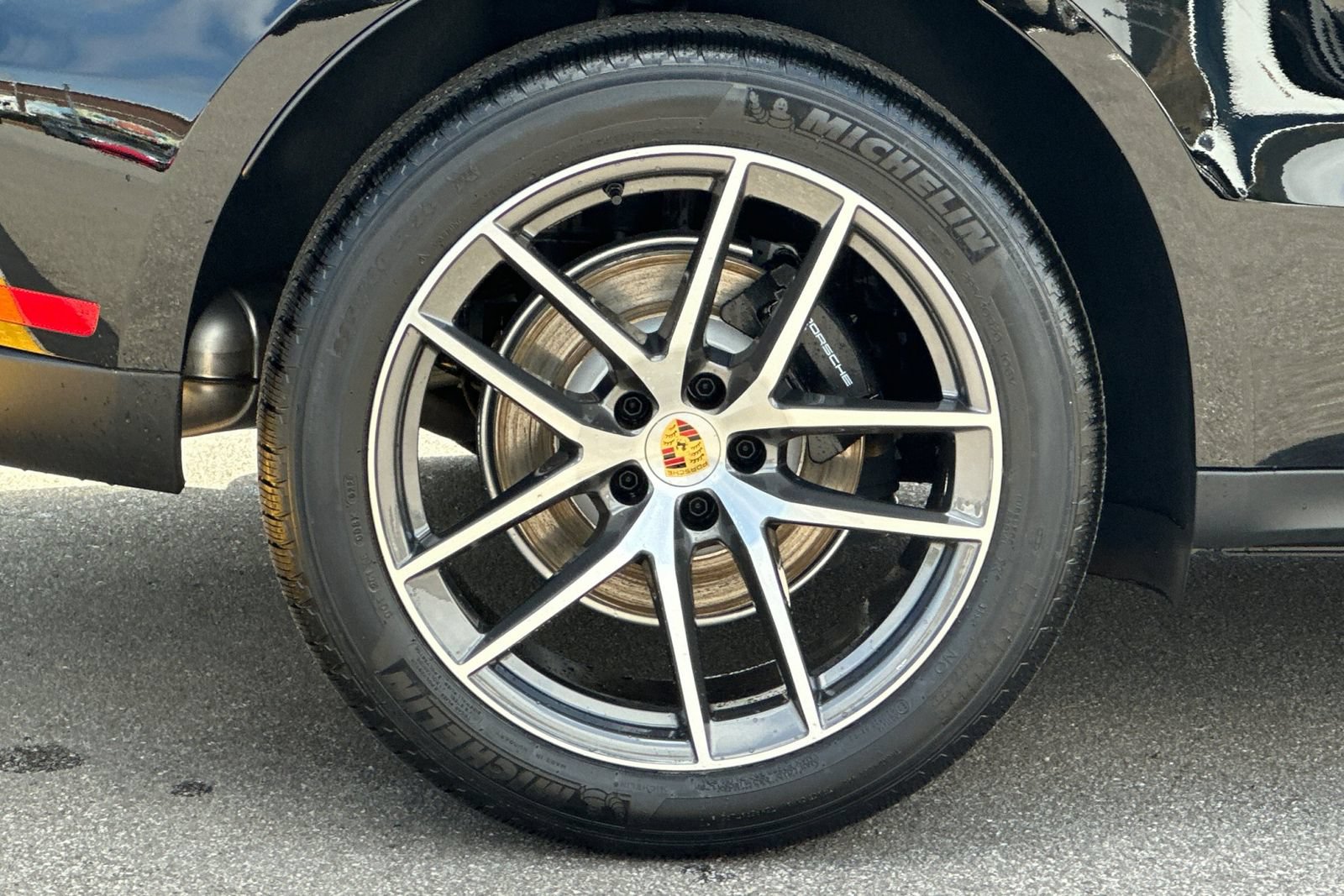 New 2026 Porsche Macan AWD/4WD image 43