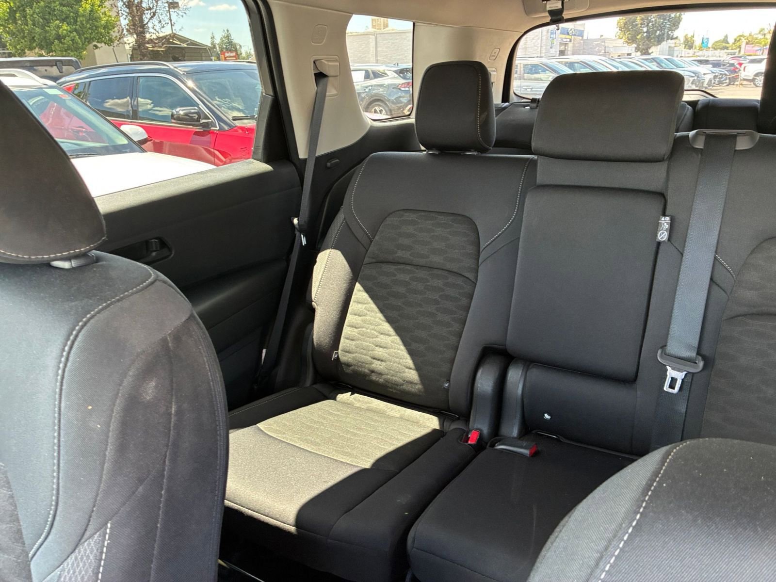 Used 2025 Nissan Pathfinder SV FWD image 42