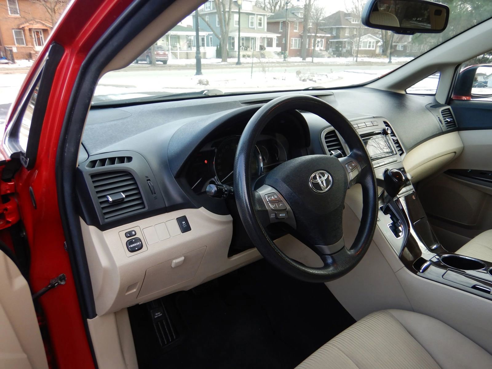 Used 2012 Toyota Venza LE w/ Protection Pkg image 12