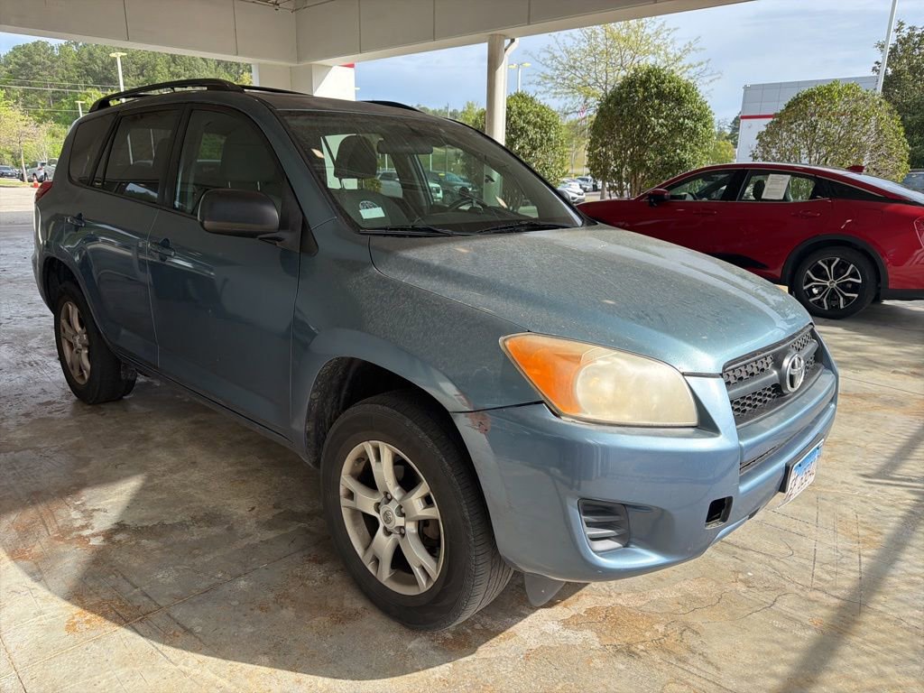 Used 2012 Toyota RAV4 FWD w/ Upgrade Value Pkg image 4